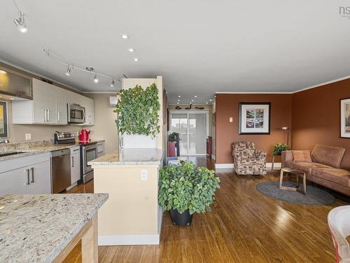 502 990 Mclean Street, Halifax, NS - Indoor