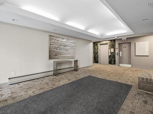 502 990 Mclean Street, Halifax, NS - Indoor Photo Showing Other Room