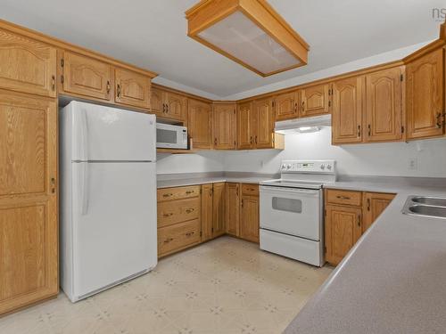 34 Kenora Drive, Cole Harbour, NS - Indoor Photo Showing Kitchen With Double Sink