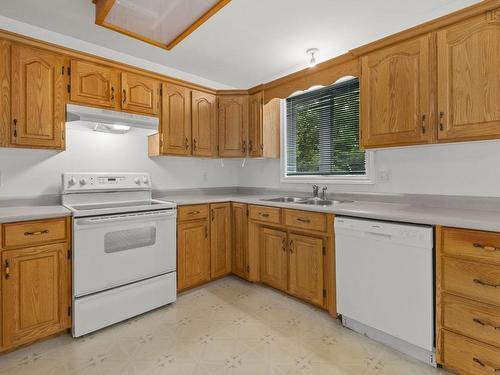 34 Kenora Drive, Cole Harbour, NS - Indoor Photo Showing Kitchen With Double Sink