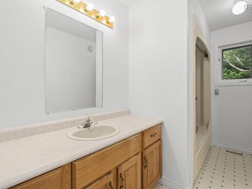 34 Kenora Drive, Cole Harbour, NS - Indoor Photo Showing Bathroom