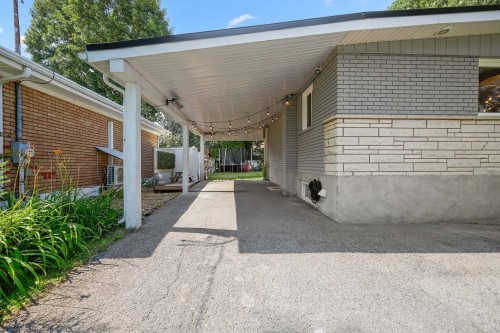 Stationnement - 849 11E Rue, Saint-Jérôme, QC - Outdoor With Exterior