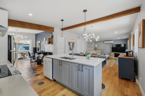 Cuisine - 849 11E Rue, Saint-Jérôme, QC - Indoor Photo Showing Kitchen With Double Sink With Upgraded Kitchen