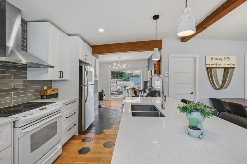 Cuisine - 849 11E Rue, Saint-Jérôme, QC - Indoor Photo Showing Kitchen With Double Sink
