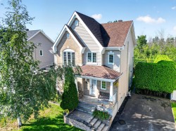 621 Rue Laurent-O.-David  Boisbriand, QC J7G 3J8