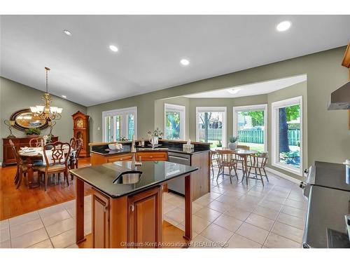 27 Cramar Crescent, Chatham, ON - Indoor Photo Showing Dining Room