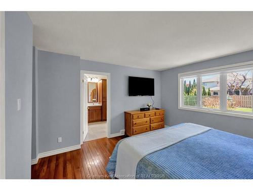 27 Cramar Crescent, Chatham, ON - Indoor Photo Showing Bedroom