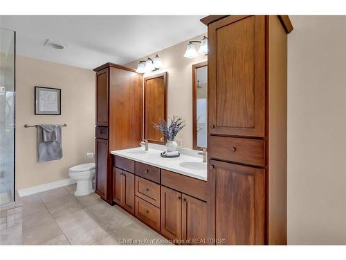 27 Cramar Crescent, Chatham, ON - Indoor Photo Showing Bathroom