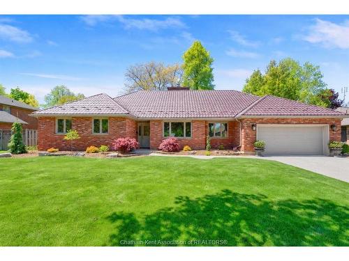 27 Cramar Crescent, Chatham, ON - Outdoor