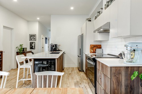 Cuisine - 4793 Rue Ste-Catherine E., Montréal (Mercier/Hochelaga-Maisonneuve), QC - Indoor Photo Showing Kitchen