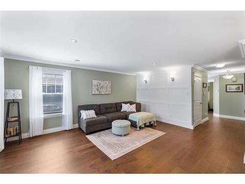 528 St. Thomas Line, Paradise, NL - Indoor Photo Showing Living Room