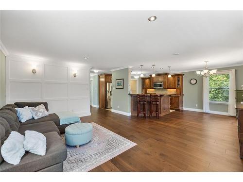 528 St. Thomas Line, Paradise, NL - Indoor Photo Showing Living Room