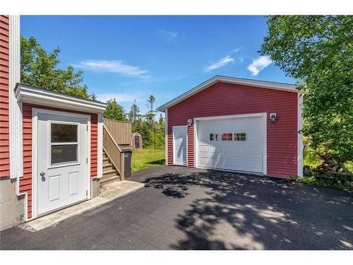 528 St. Thomas Line, Paradise, NL - Outdoor