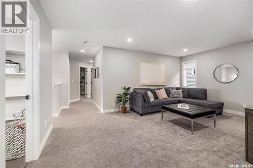 3012 Favel Drive, Regina, SK - Indoor