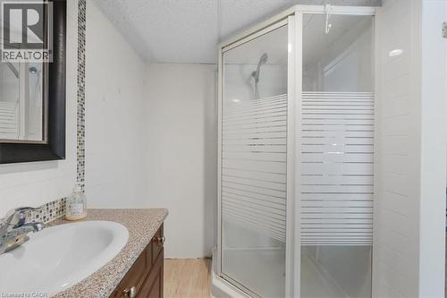 421 Bairstow Crescent, Waterloo, ON - Indoor Photo Showing Bathroom