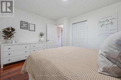 32 Warwick Court, Kitchener, ON - Indoor Photo Showing Bedroom