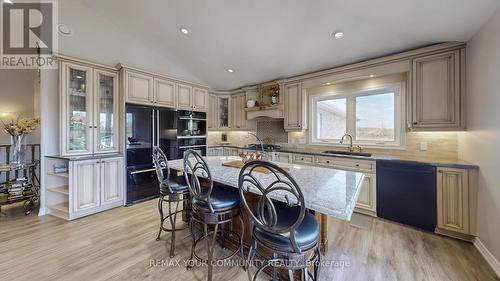 1065 20Th Side Road, King, ON - Indoor
