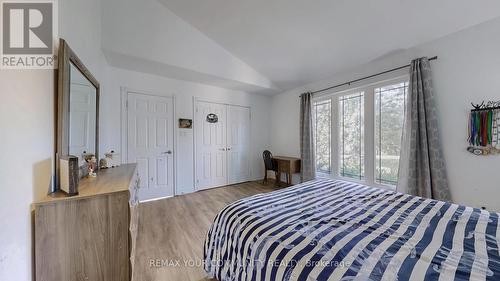 1065 20Th Side Road, King, ON - Indoor Photo Showing Bedroom