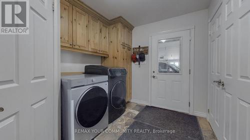 1065 20Th Side Road, King, ON - Indoor Photo Showing Laundry Room