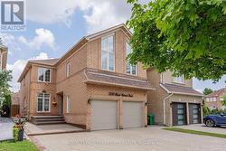 7339 BLACK WALNUT TRAIL  Mississauga, ON L5N 7M3