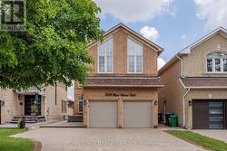 7339 BLACK WALNUT TRAIL  Mississauga, ON L5N 7M3