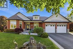 17 BURGUNDY COURT  Whitby, ON L1R 3H7