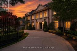 6 THE BRIDLE PATH  Toronto, ON M2L 1C8
