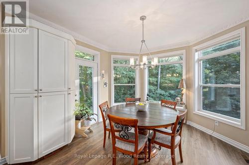 7335 Pack Road, London South (South V), ON - Indoor Photo Showing Dining Room