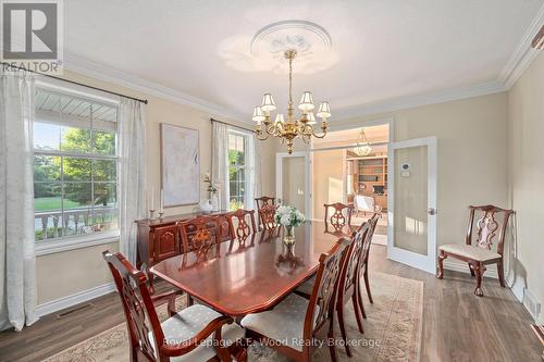 7335 Pack Road, London South (South V), ON - Indoor Photo Showing Dining Room