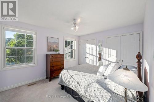7335 Pack Road, London South (South V), ON - Indoor Photo Showing Bedroom
