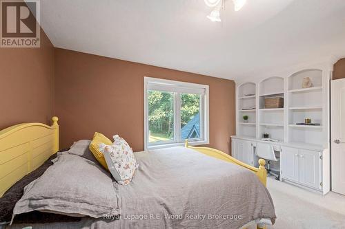 7335 Pack Road, London South (South V), ON - Indoor Photo Showing Bedroom