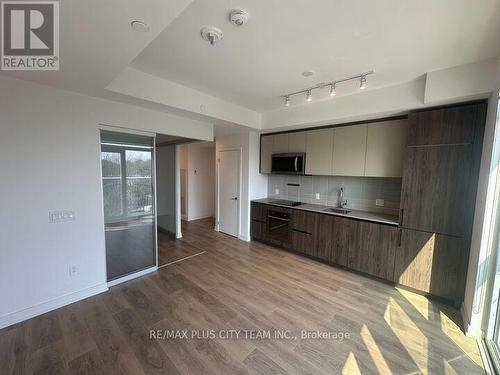 542 - 150 LOGAN AVENUE , Toronto, Ontario M4M 0E4 4