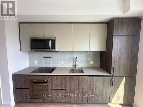 542 - 150 LOGAN AVENUE , Toronto, Ontario M4M 0E4 5