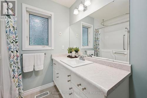 136 Bristlecone Crescent, Centre Wellington (Belwood), ON 