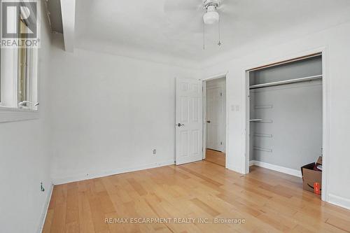 100 Hardale Crescent, Hamilton, ON - Indoor Photo Showing Other Room