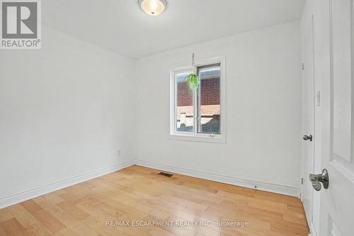 100 Hardale Crescent, Hamilton, ON - Indoor Photo Showing Other Room