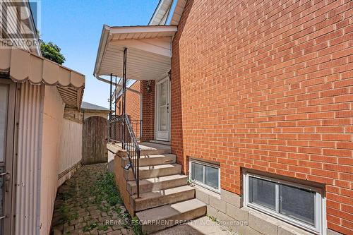 100 Hardale Crescent, Hamilton, ON - Outdoor With Exterior
