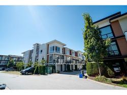 64 20857 77A AVENUE Langley, BC V2Y 0W7