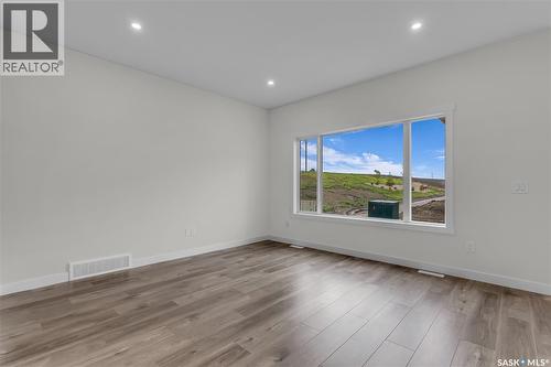 207 Amisk Way, Saskatoon, SK - Indoor Photo Showing Other Room