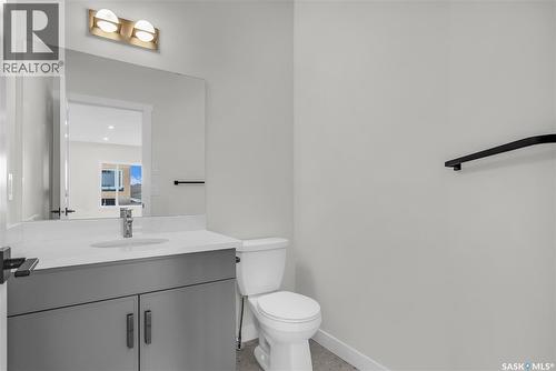 207 Amisk Way, Saskatoon, SK - Indoor Photo Showing Bathroom