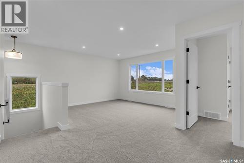 207 Amisk Way, Saskatoon, SK - Indoor Photo Showing Other Room