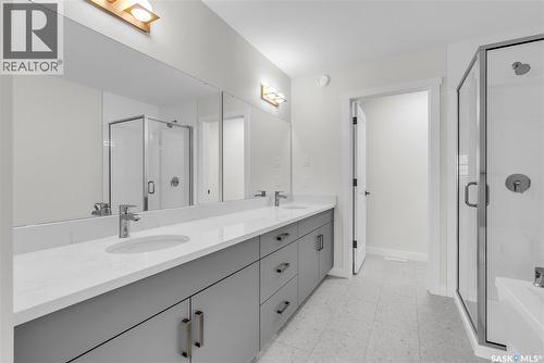 207 Amisk Way, Saskatoon, SK - Indoor Photo Showing Bathroom