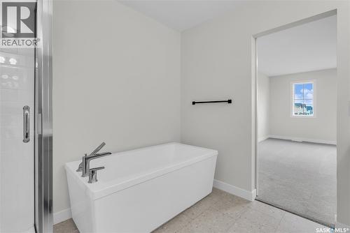 207 Amisk Way, Saskatoon, SK - Indoor Photo Showing Bathroom