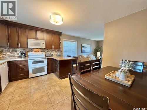 9 Gibson Bay, Yorkton, SK - Indoor Photo Showing Kitchen