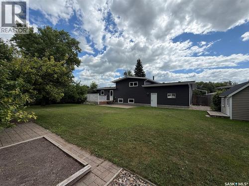 9 Gibson Bay, Yorkton, SK - Outdoor