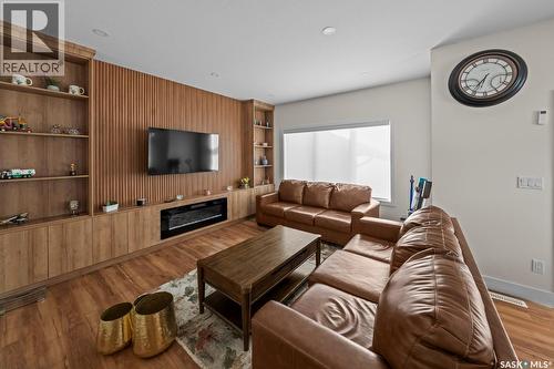559 Kalra Street, Saskatoon, SK - Indoor Photo Showing Living Room