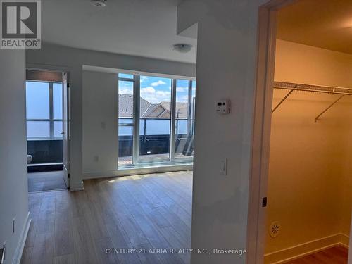 28 Alpine Symphony Path, Oshawa, ON - Indoor Photo Showing Other Room