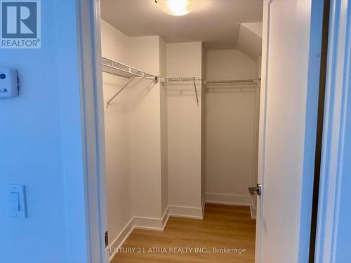 28 Alpine Symphony Path, Oshawa, ON - Indoor