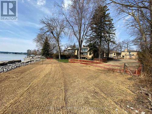 9 Carlis Place, Mississauga, ON 