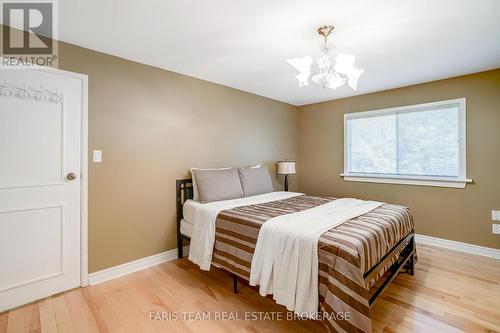 1787 Champlain Road, Tiny, ON - Indoor Photo Showing Bedroom